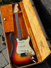 Load image into Gallery viewer, 1961 Fender Stratocaster
