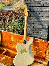 Load image into Gallery viewer, 1964 Fender Jazzmaster Olympic White