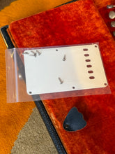 Load image into Gallery viewer, 1965 Fender Stratocaster Olympic White