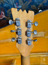 Load image into Gallery viewer, 1966 Mosrite Joe Maphis natural