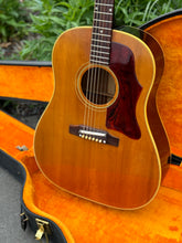 Load image into Gallery viewer, 1968 Gibson J50