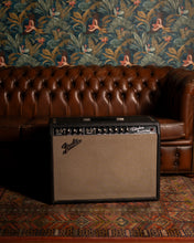 Load image into Gallery viewer, 1966 Fender Vibrolux