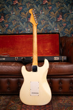 Load image into Gallery viewer, 1965 Fender Stratocaster Olympic White