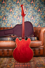 Load image into Gallery viewer, 1967 Gibson Trini Lopez