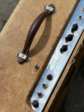 Load image into Gallery viewer, Fender Super