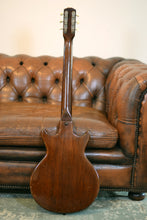 Load image into Gallery viewer, 1964 Gibson Melody Maker D