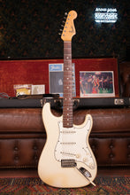 Load image into Gallery viewer, 1965 Fender Stratocaster Olympic White
