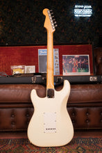 Load image into Gallery viewer, 1965 Fender Stratocaster Olympic White