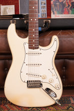Load image into Gallery viewer, 1965 Fender Stratocaster Olympic White