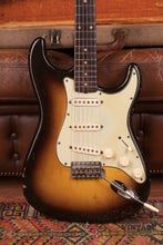 Load image into Gallery viewer, 1960 Fender Stratocaster