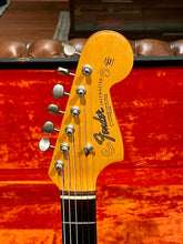 Load image into Gallery viewer, 1965 Fender Jazzmaster - L series