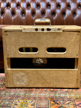 Load image into Gallery viewer, 1960 Gibson GA 14 Titan