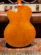 Load image into Gallery viewer, 1961 Gretsch 6120 Chet Atkins
