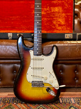 Load image into Gallery viewer, 1965 Fender Stratocaster L series
