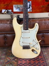 Load image into Gallery viewer, 1964 Fender Stratocaster Olympic White
