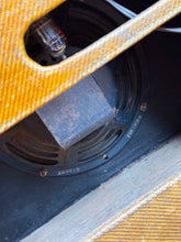 Load image into Gallery viewer, 1960 Fender Tweed Vibrolux
