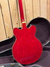 Load image into Gallery viewer, 1968 Gretsch 6103 Streamliner
