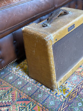 Load image into Gallery viewer, 1960 Fender Champ – Tweed
