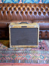 Load image into Gallery viewer, 1960 Fender Tweed Vibrolux
