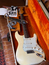 Load image into Gallery viewer, 1964 Fender Stratocaster Olympic White

