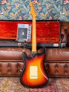 1965 Fender Stratocaster (green guard & clay dots)