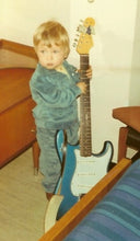 Load image into Gallery viewer, 1963 Fender Stratocaster Lake Placid Blue
