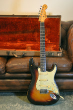 Load image into Gallery viewer, 1962 Fender Stratocaster
