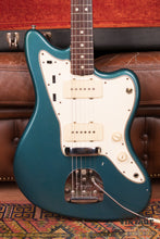 Load image into Gallery viewer, 1964 Fender Jazzmaster Lake Placid Blue
