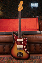 Load image into Gallery viewer, 1965 Fender Jazzmaster
