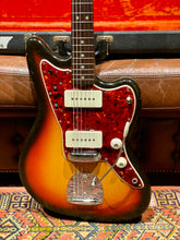Load image into Gallery viewer, 1965 Fender Jazzmaster L series
